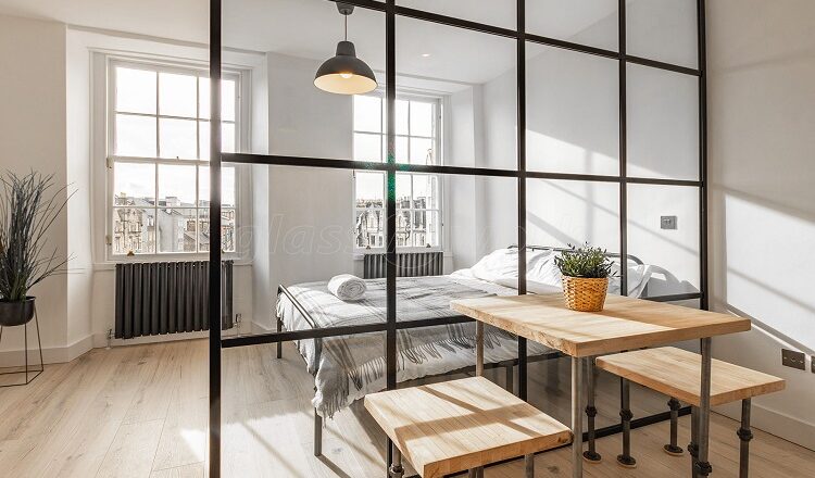 Modern Living Perfected: The Power of Glass Room Dividers